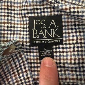 JoS a Bank men’s large shirt